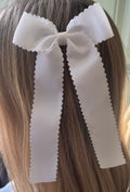Scalloped Bow